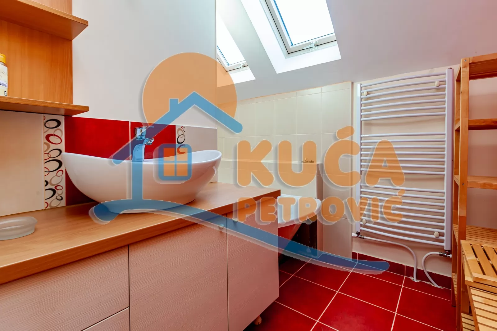 Trosobna kuća, 110 m2, Pantelej, Vinik ID: p-016030 22