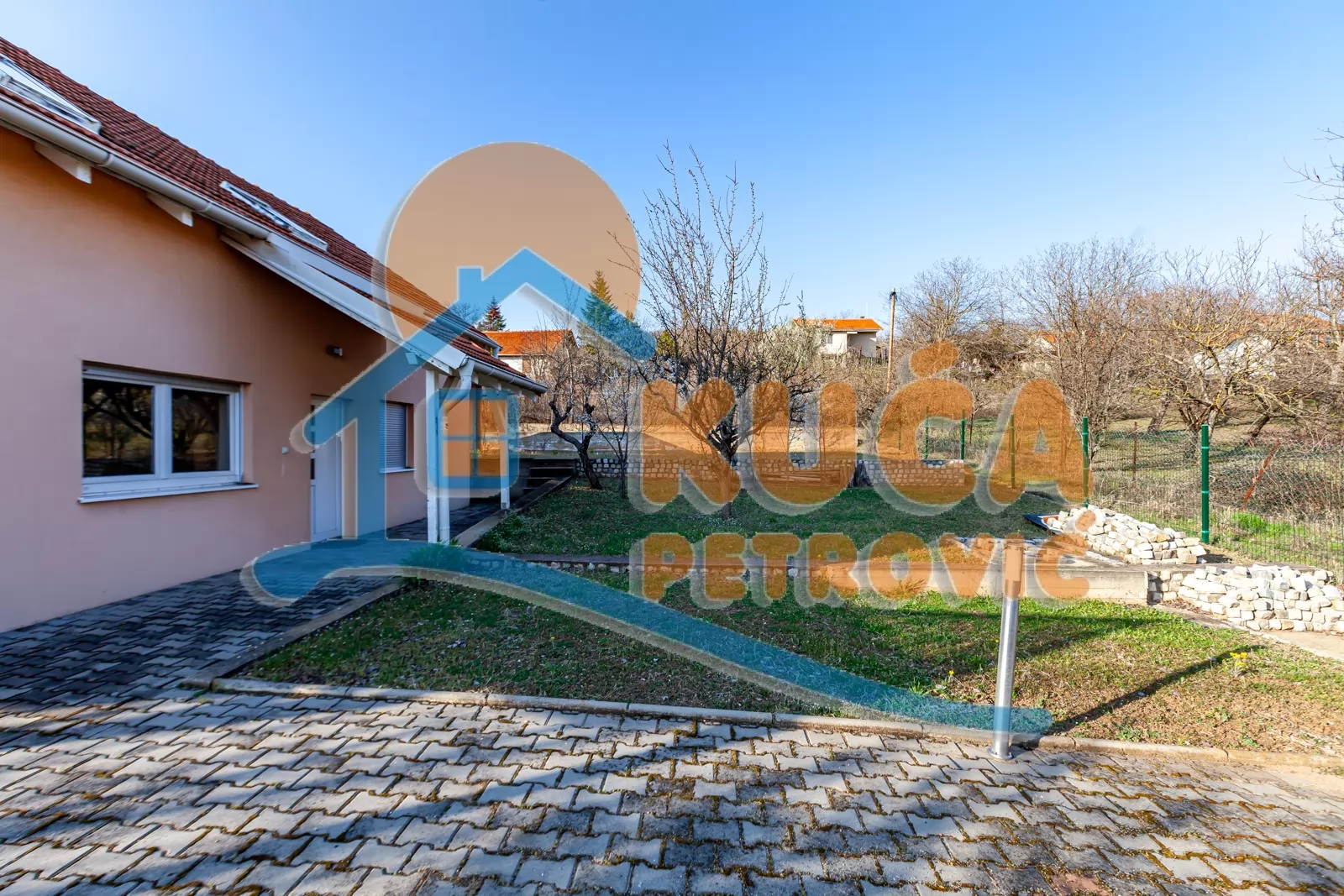Trosobna kuća, 110 m2, Pantelej, Vinik ID: p-016030 3