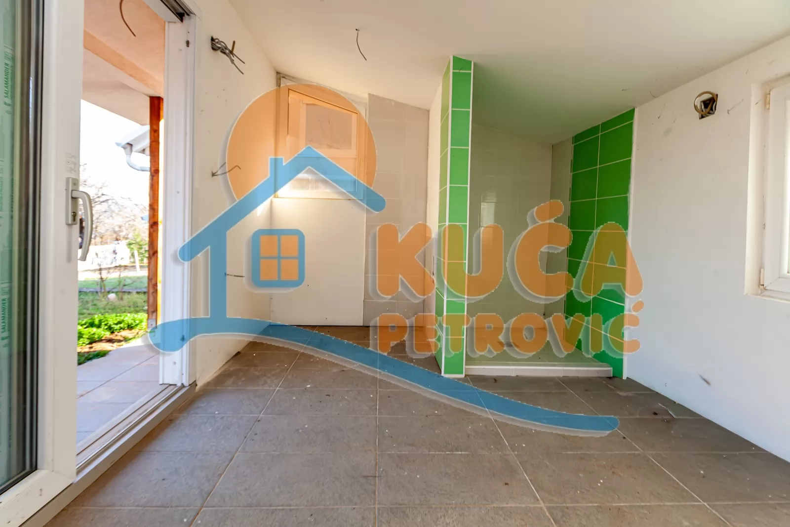 Trosobna kuća, 110 m2, Pantelej, Vinik ID: p-016030 7