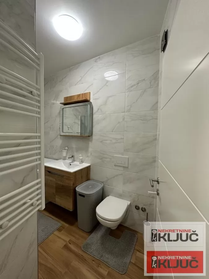 BUELVAR EVROPE IZDAJE SE DVOSOBAN STAN SA GARAŽNIM MESTOM U KOMPLEKSU EVENIJA GARDEN 15