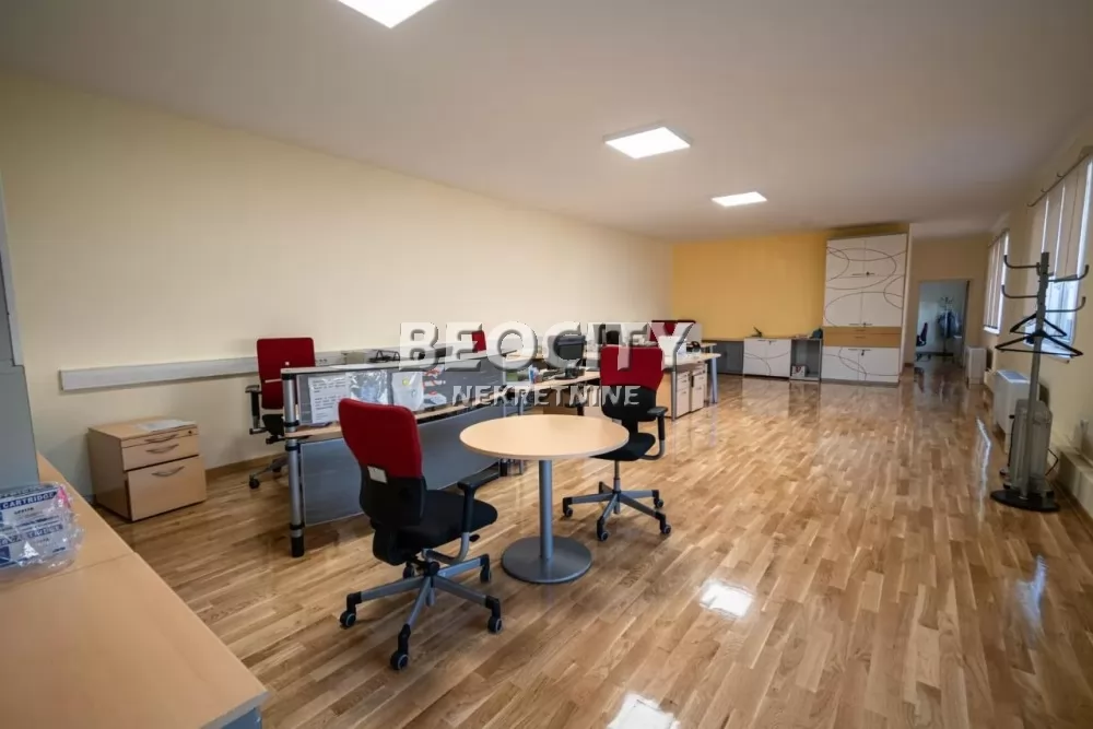 Lokal, 900 m2, Altina, Ugrinovački put ID: 130387 1