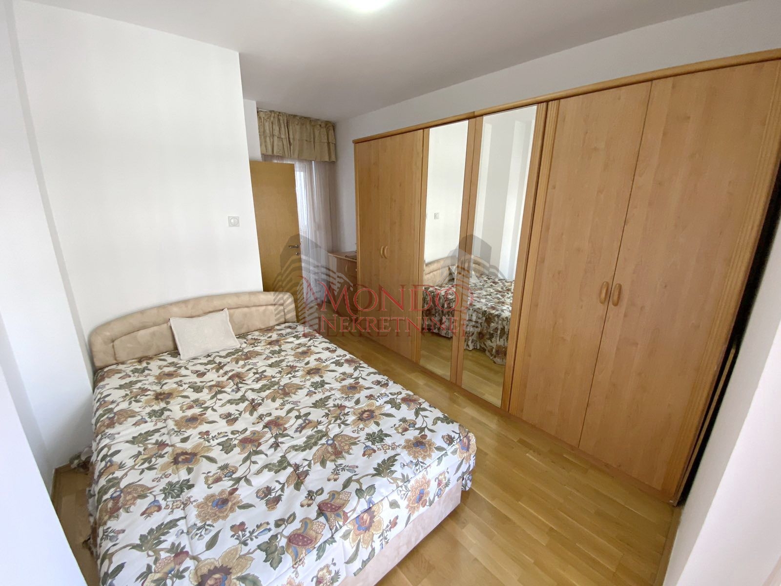 Jednoiposoban nov stan kod Filozofskog fakulteta, novogradnja,parking! 7