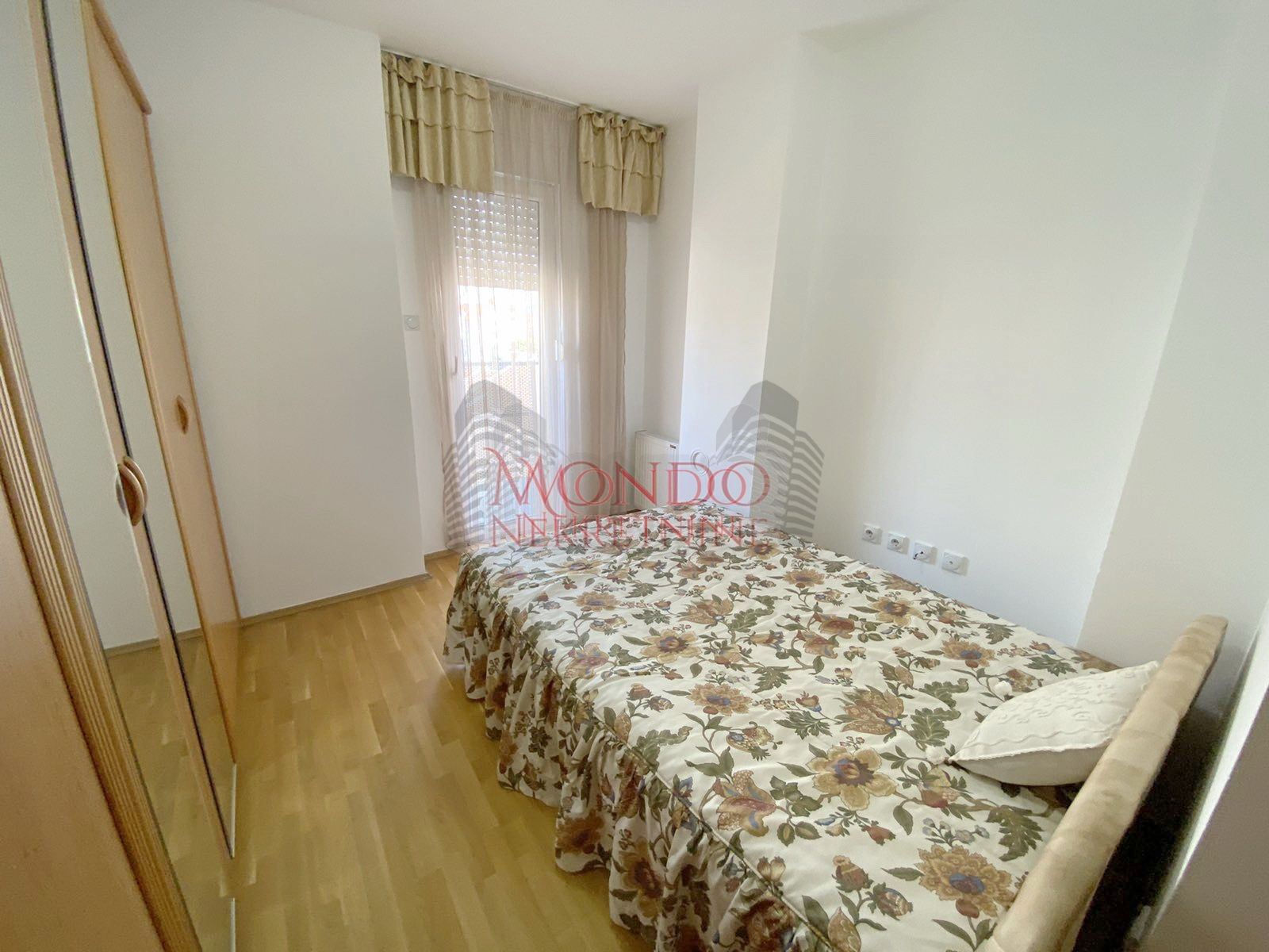 Jednoiposoban nov stan kod Filozofskog fakulteta, novogradnja,parking! 6