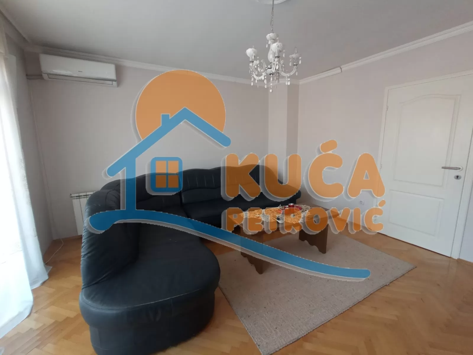 četvorosobna kuća, 200 m2, Tehnički fakulteti, Sarajevska ID: i-016057 1
