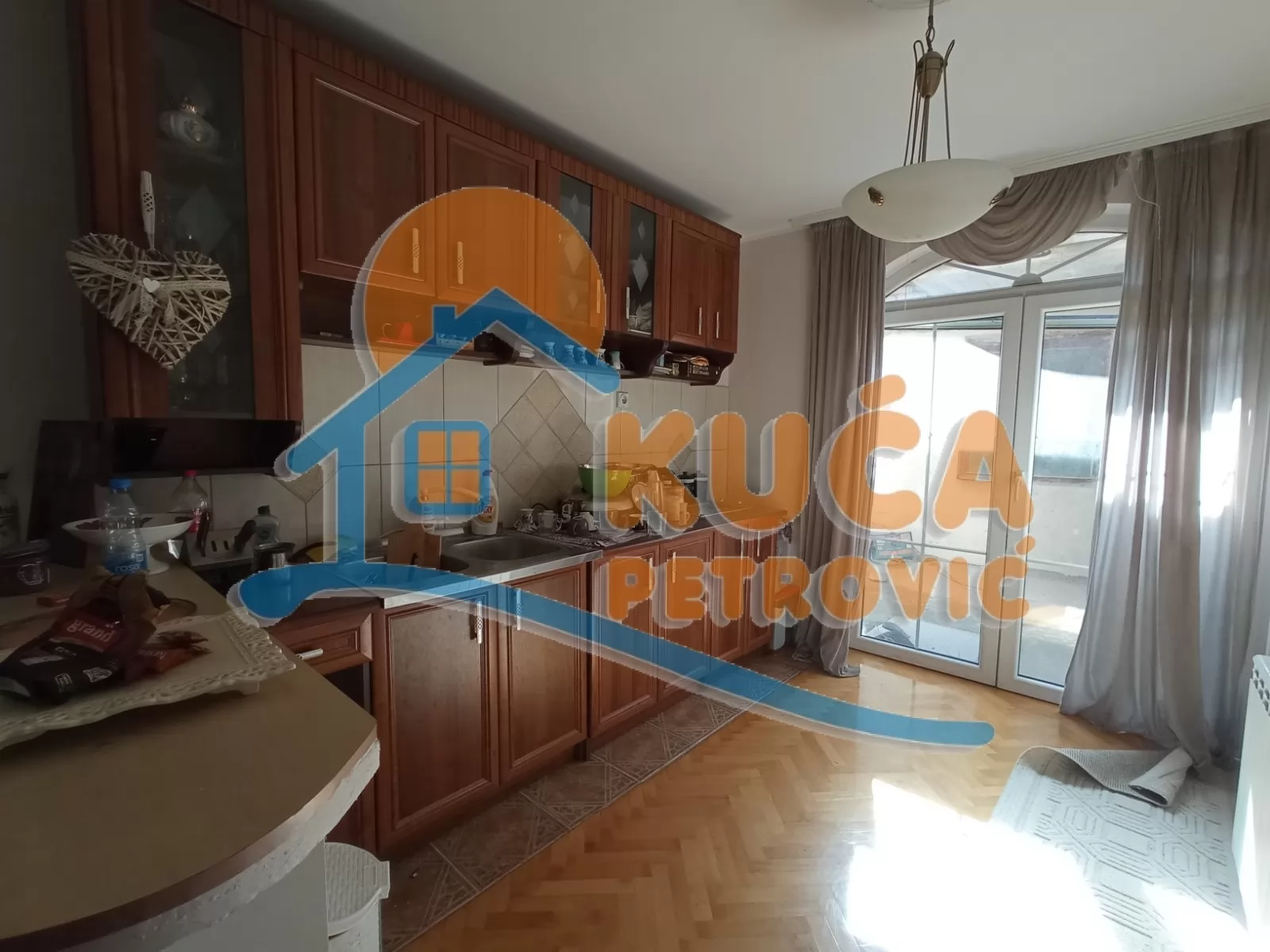 četvorosobna kuća, 200 m2, Tehnički fakulteti, Sarajevska ID: i-016057 21