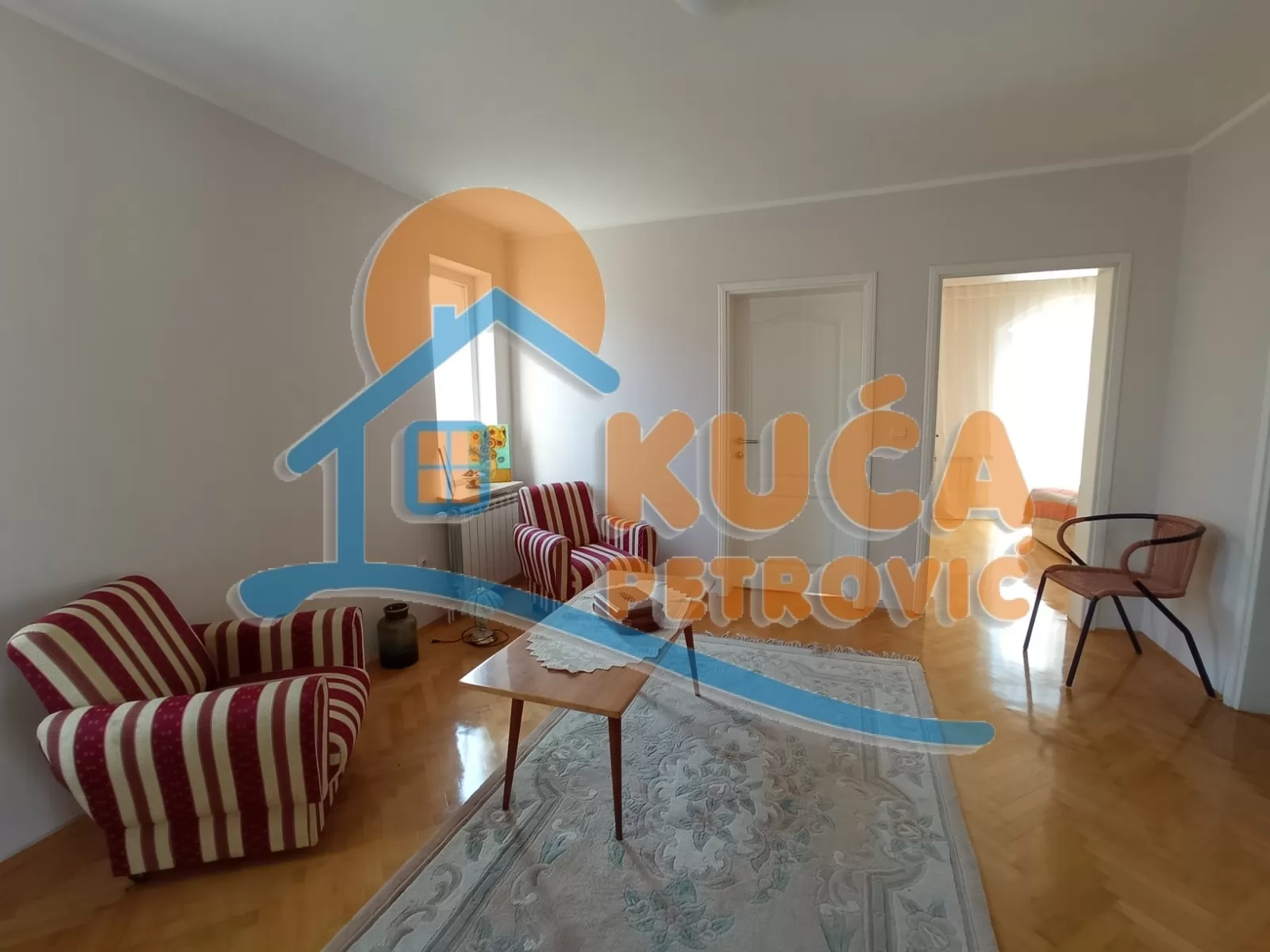 četvorosobna kuća, 200 m2, Tehnički fakulteti, Sarajevska ID: i-016057 5