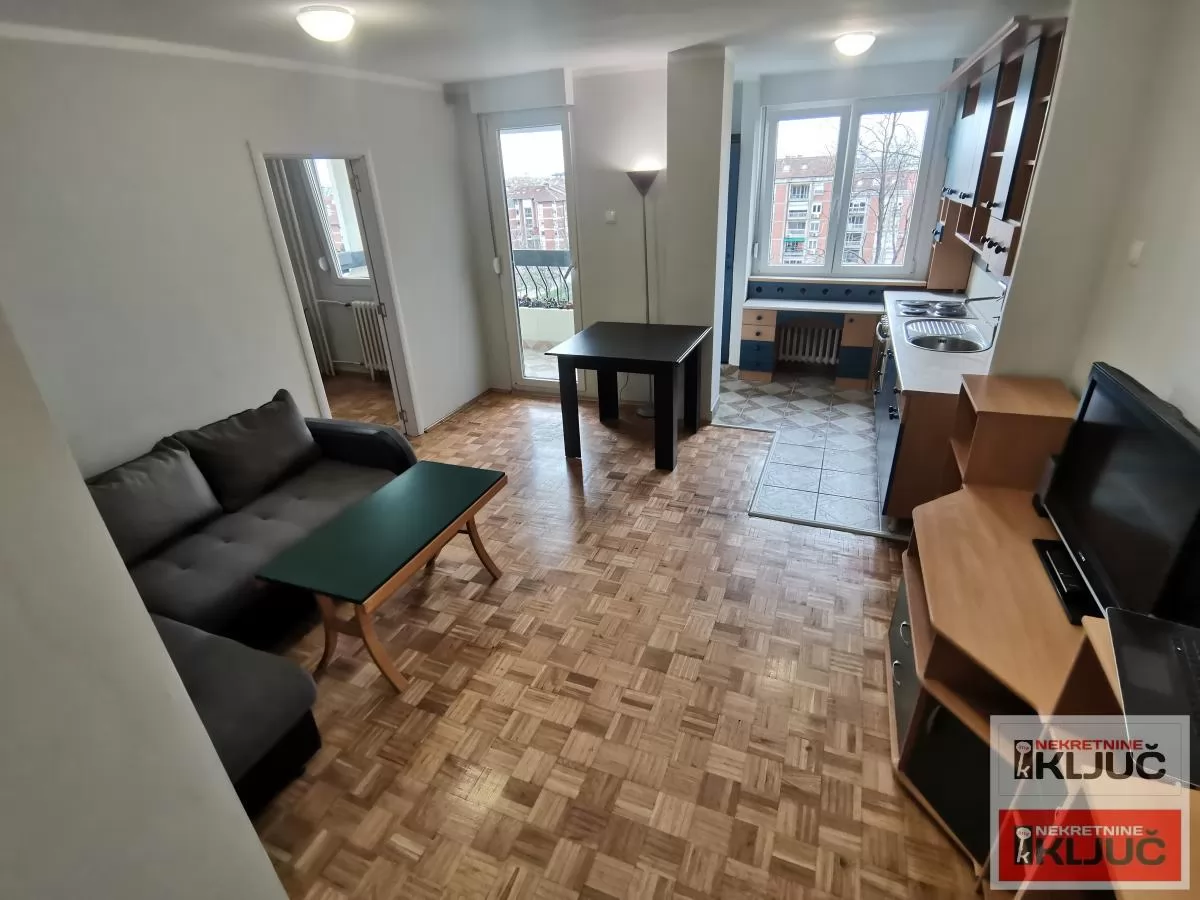 NOVO NASELJE, 59m2, Dvoiposoban, Renoviran 1