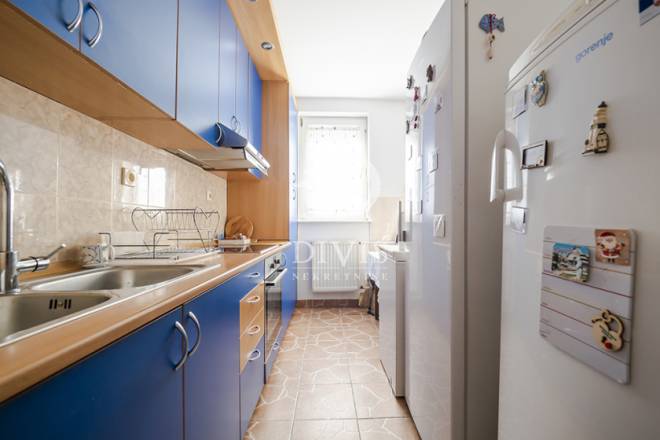 Namešten 3 0 stan kod Arene  92m2  renoviran 3