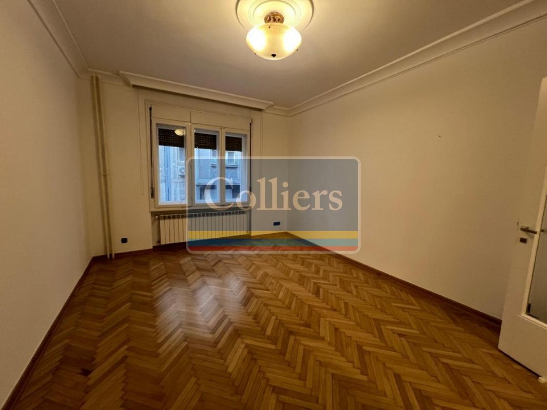 Stari grad, Centar, Gracanicka, 4.0, 115.00m2, 1500 EUR 4