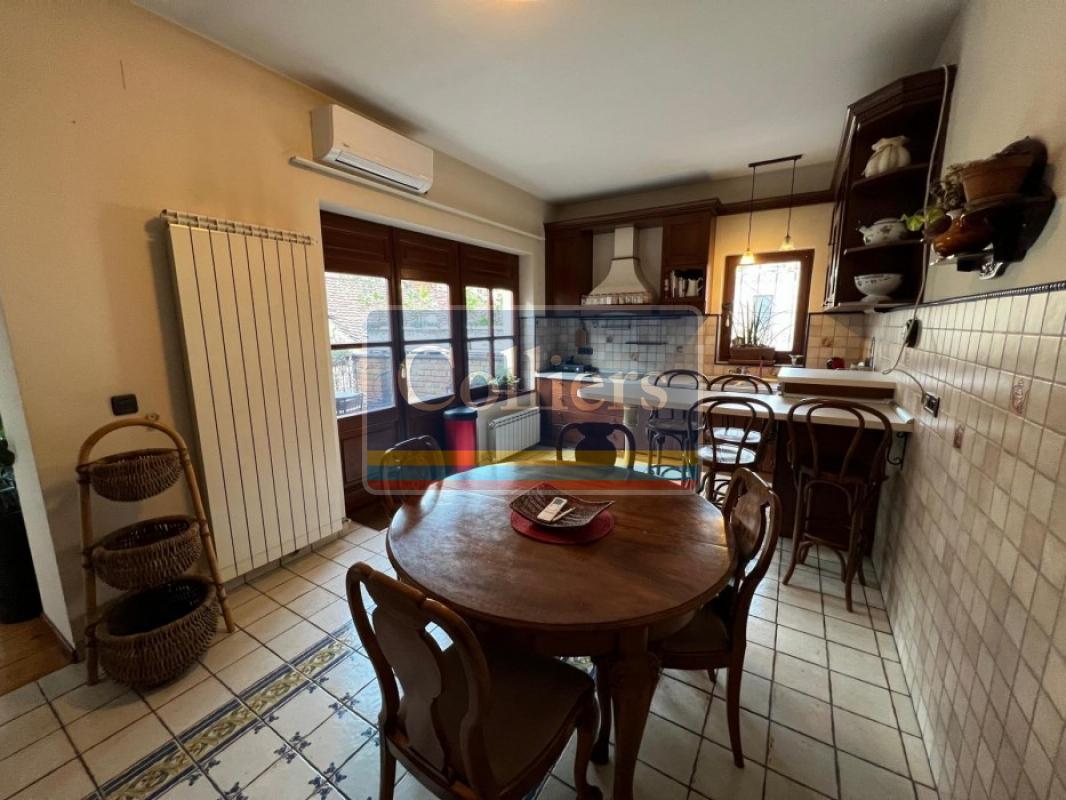 Stari grad, Dorćol, Cara Urosa, 3.0, 155.00m2, 2300 EUR 3