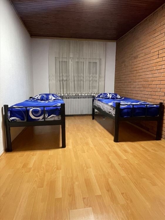 LUX smestaj za radnike centar Batajnice 1