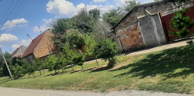 Prodajem kucu u Debeljaci Kovacica 3