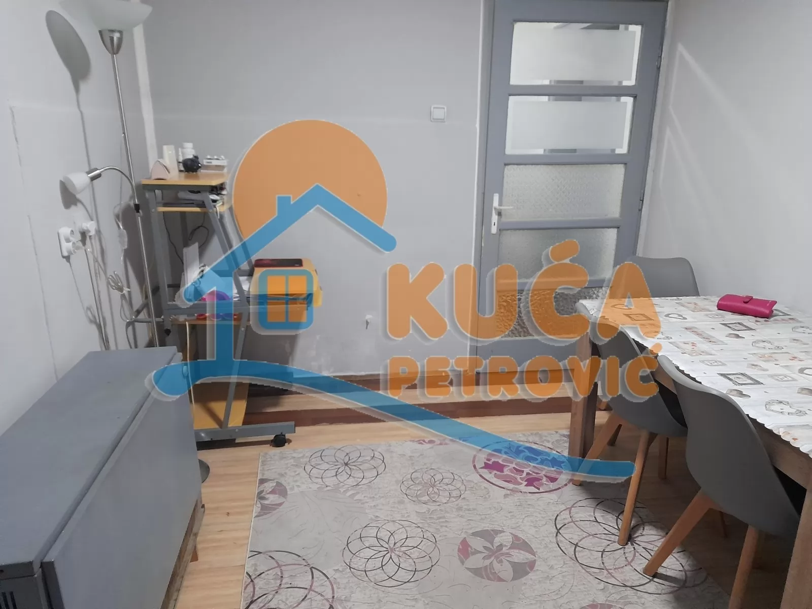 Jednosoban stan, 40 m2, Železnička stanica, Dimitrija Tucovića ID: i-09000 4