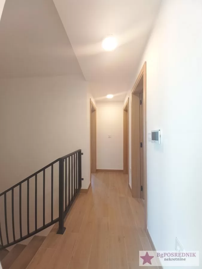 Novi Sad, Petrovaradin, Mišeluk 4, 205m2 10