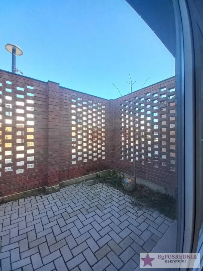 Novi Sad, Petrovaradin, Mišeluk 4, 205m2 16