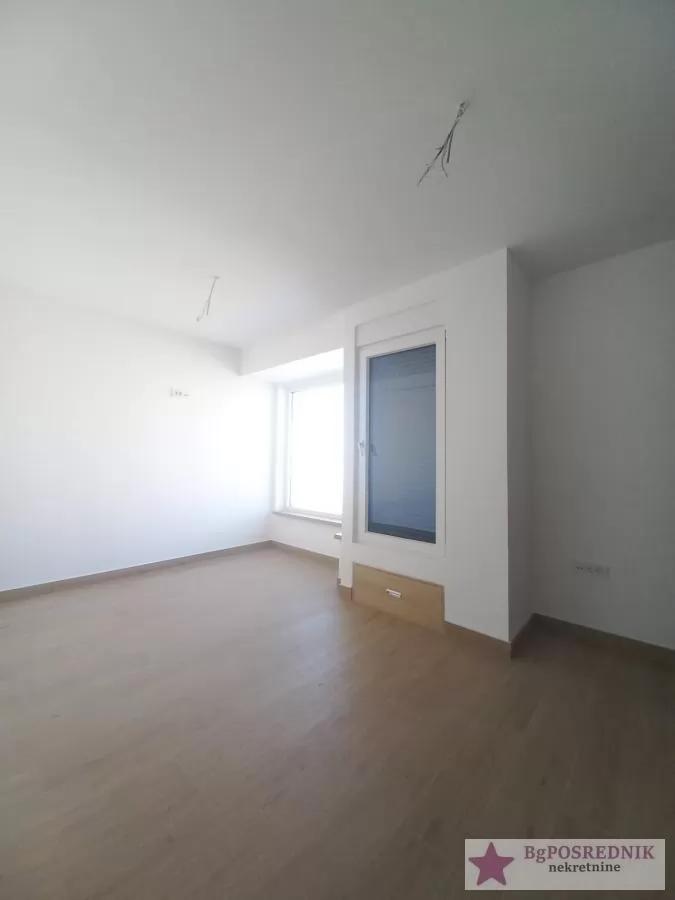 Novi Sad, Petrovaradin, Mišeluk 4, 205m2 6