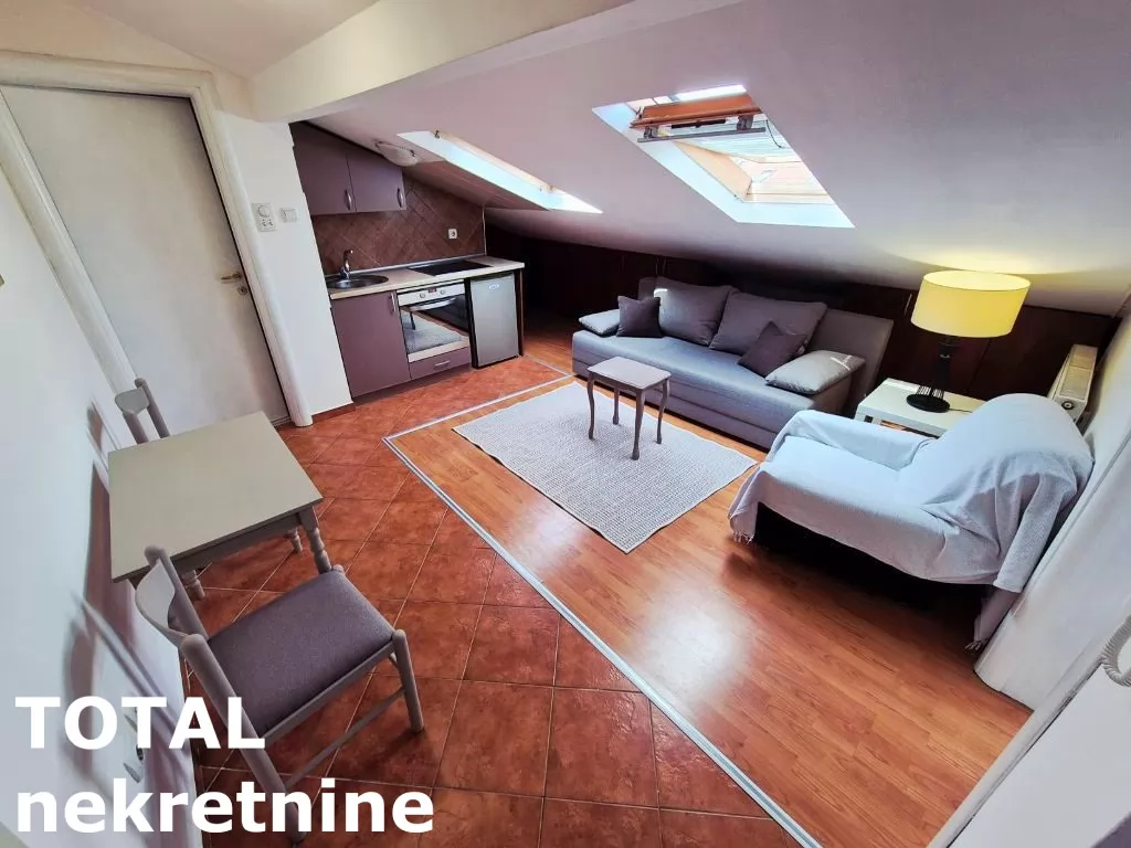 Stan,NOVI SAD,BULEVAR,kv: 24.00, € 72000, ID: 1102440 1