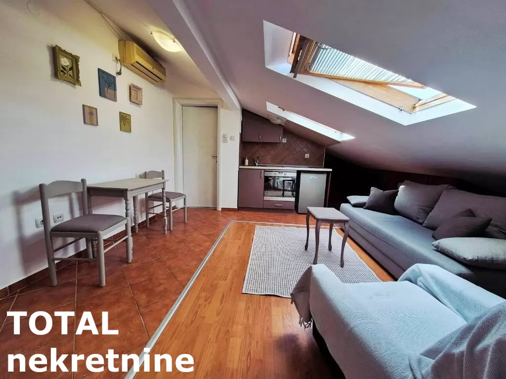 Stan,NOVI SAD,BULEVAR,kv: 24.00, € 72000, ID: 1102440 2