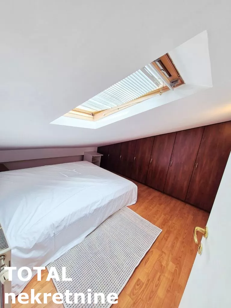 Stan,NOVI SAD,BULEVAR,kv: 24.00, € 72000, ID: 1102440 8