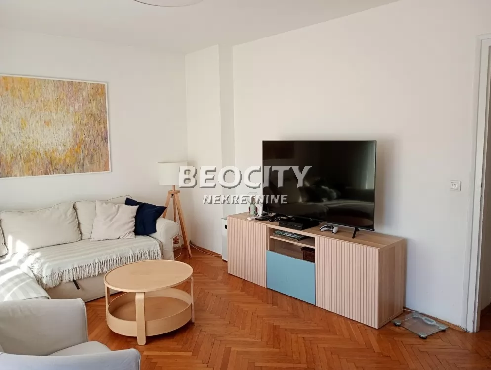 Trosoban stan, 69 m2, Južni bulevar, Šumatovačka ID: 130150 1