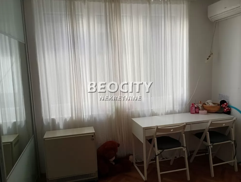 Trosoban stan, 69 m2, Južni bulevar, Šumatovačka ID: 130150 10