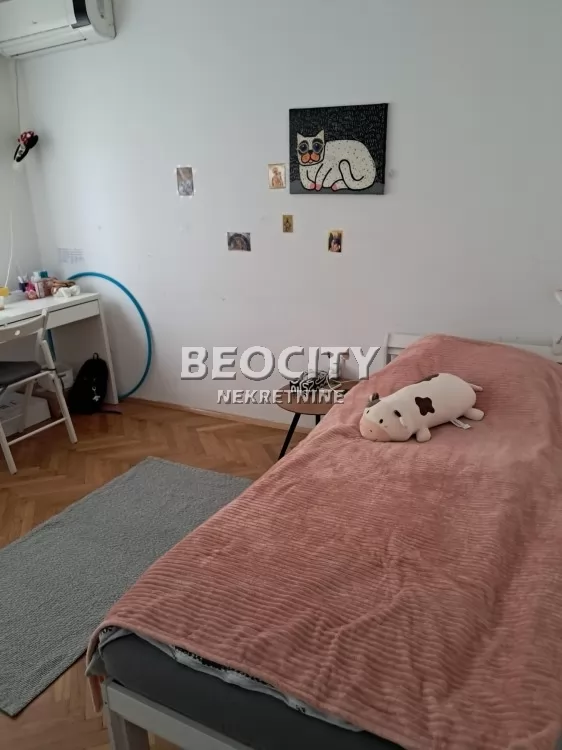 Trosoban stan, 69 m2, Južni bulevar, Šumatovačka ID: 130150 8