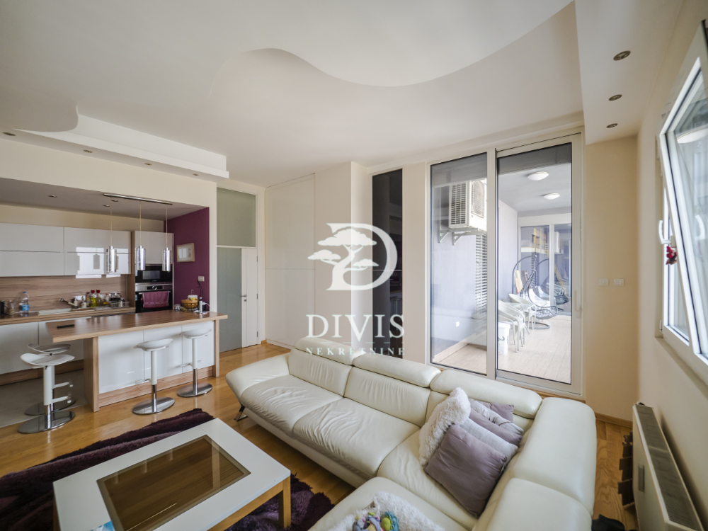 Lux 4 0 penthaus u kompleksu Dunavske terase 129m2 2