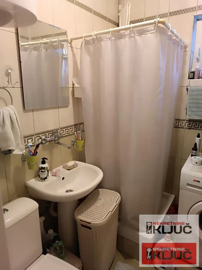 ADICE IZDAJE SE JEDNOIPOSOBAN NAMEŠTEN STAN 5