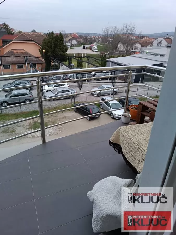 ADICE IZDAJE SE JEDNOIPOSOBAN NAMEŠTEN STAN 6