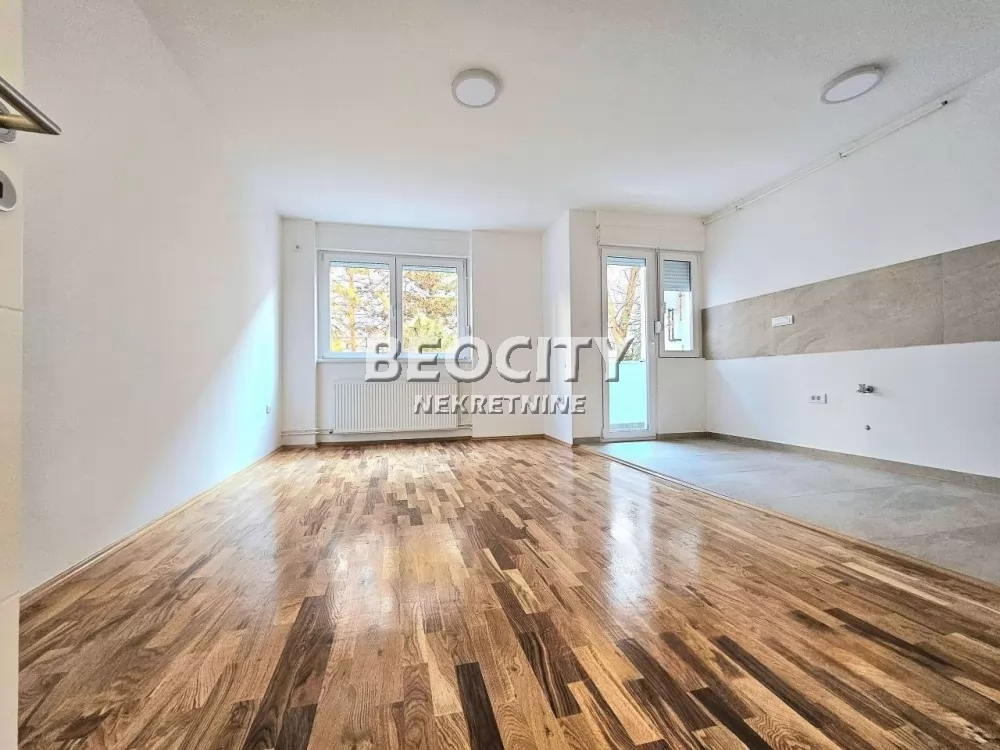 Dvosoban stan, 43 m2, Cara Dušana Novi Sad, Braće Krkljuš ID: 130677 1