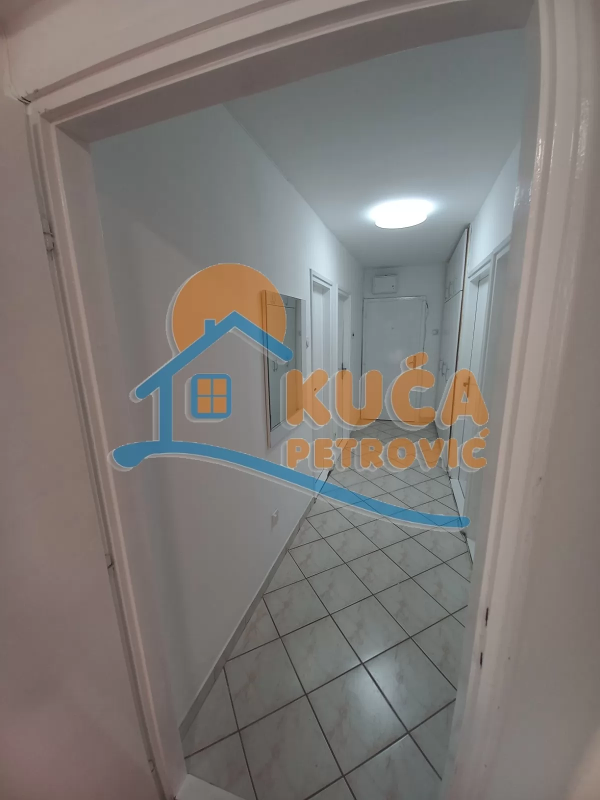 Dvosoban stan, 65 m2, Medijana, Zetska ID: i-09763 35