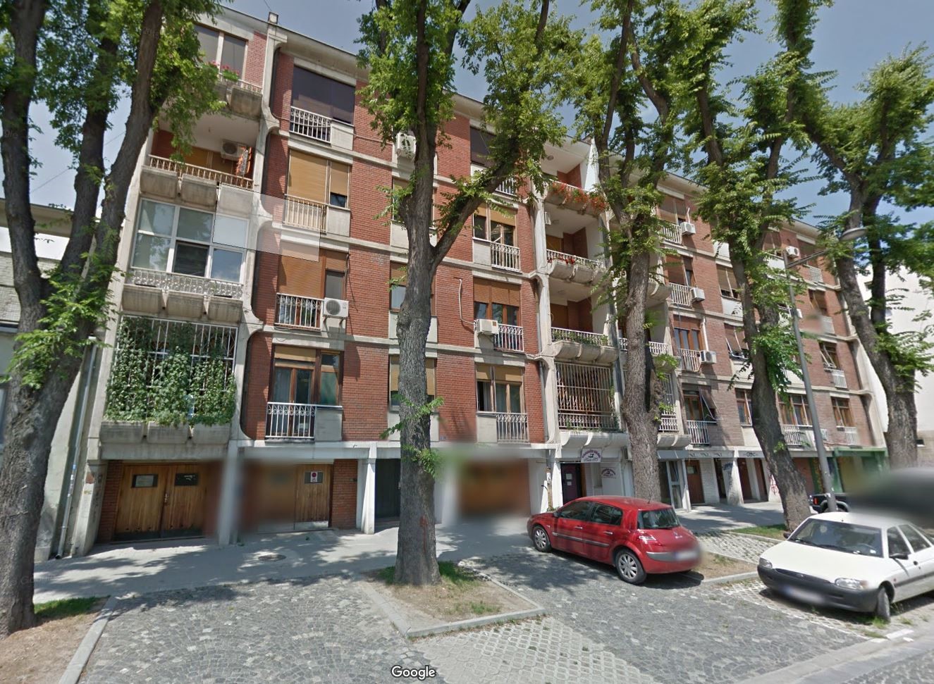 Izdajem kompletno namesten  komforan 3 soban stan 85m2  Radnicka  Novi Sad 1