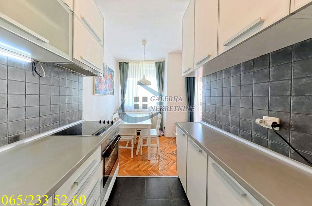 Vračar  Crveni krst   Šumatovačka 69m2 3