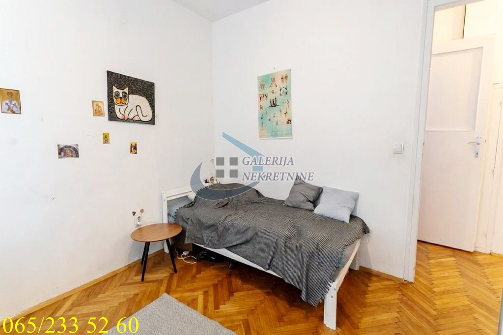 Vračar  Crveni krst   Šumatovačka 69m2 5