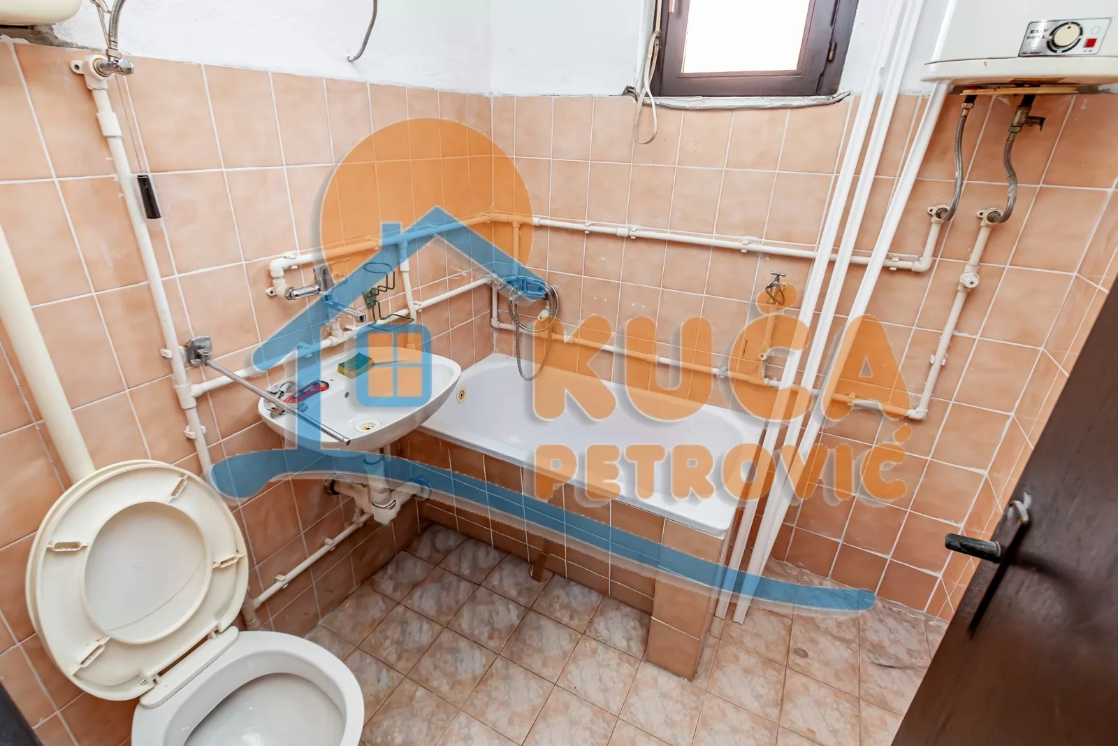 četvorosobna kuća, 246 m2, Crveni krst, Đure Strugara ID: p-011780 11