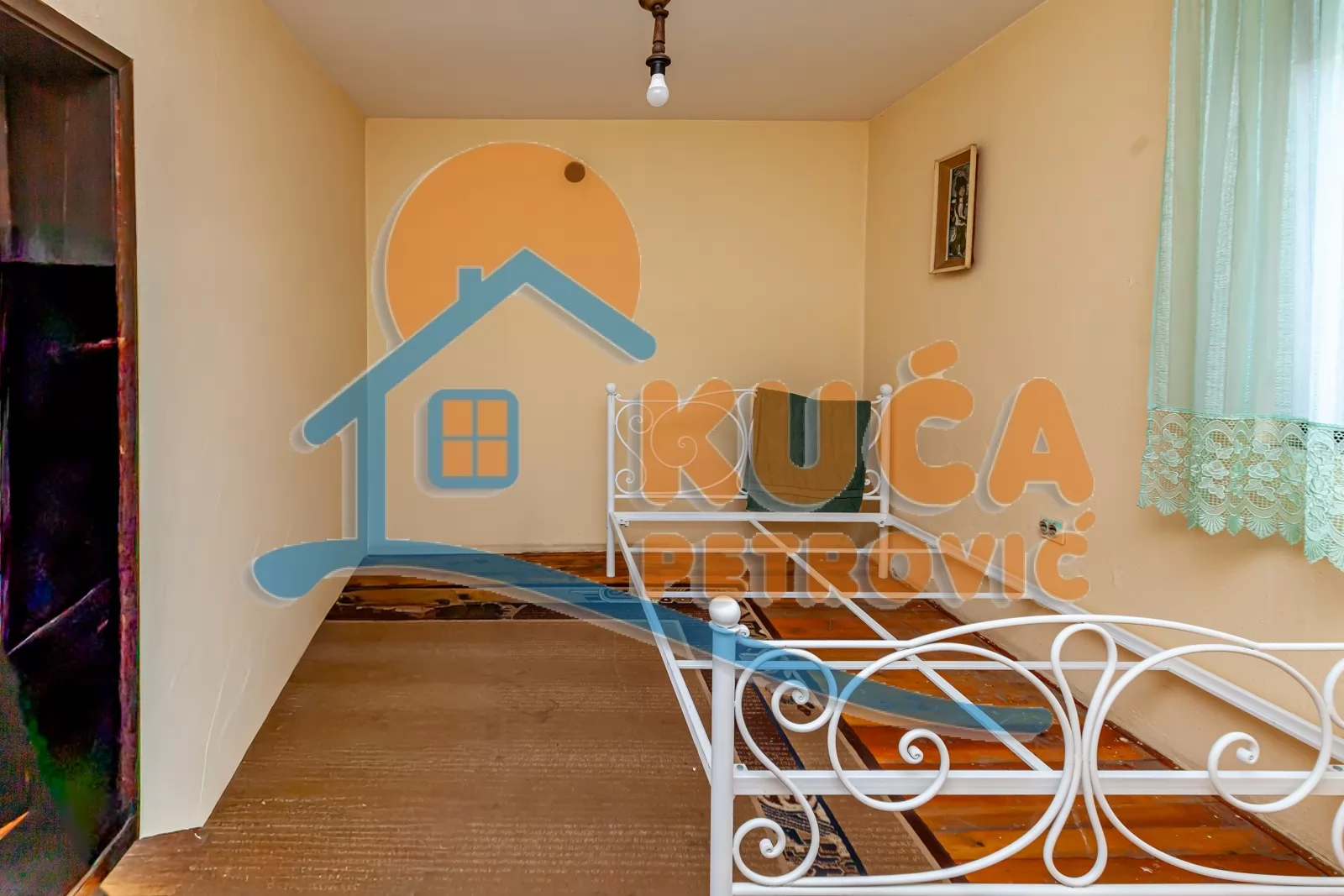 četvorosobna kuća, 246 m2, Crveni krst, Đure Strugara ID: p-011780 15