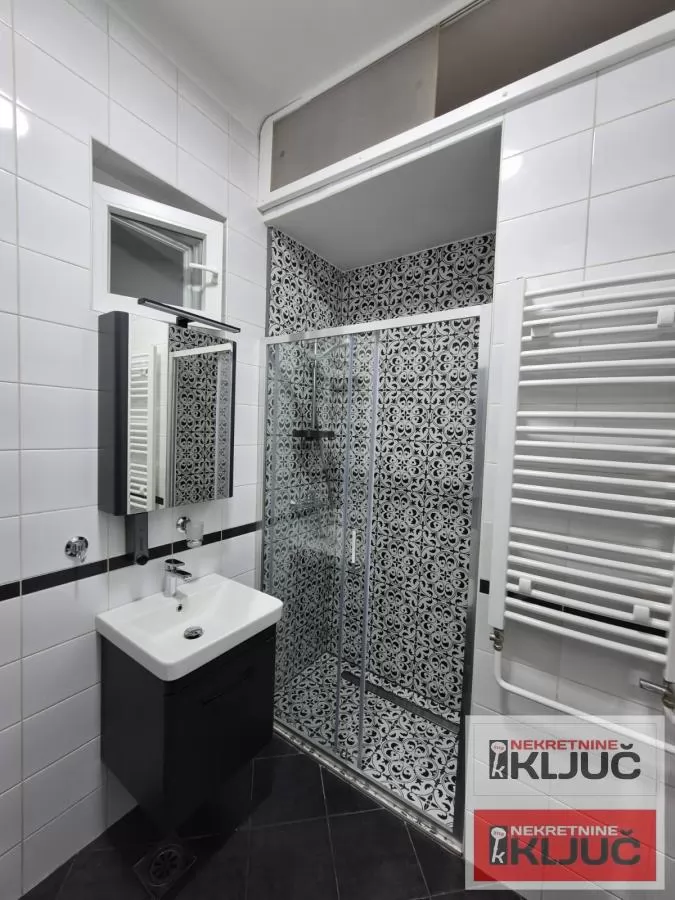 KOD SINAGOGE, 32m2, Jednosoban, Renoviran, Namešten 9