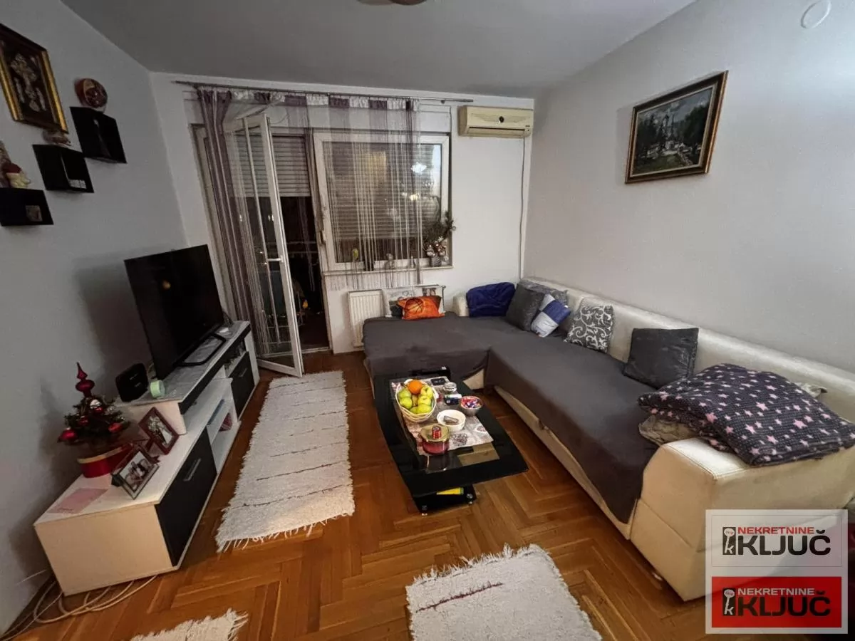 LIMANSKA PIJACA, 60m2, Dvosoban, Namešten 1