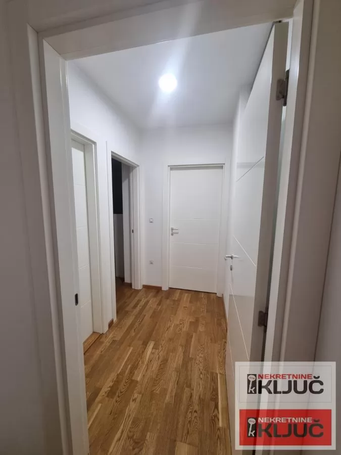 SOMBORSKI BULEVAR, 82m2, Trosoban, Novogradnja, Namešten 12