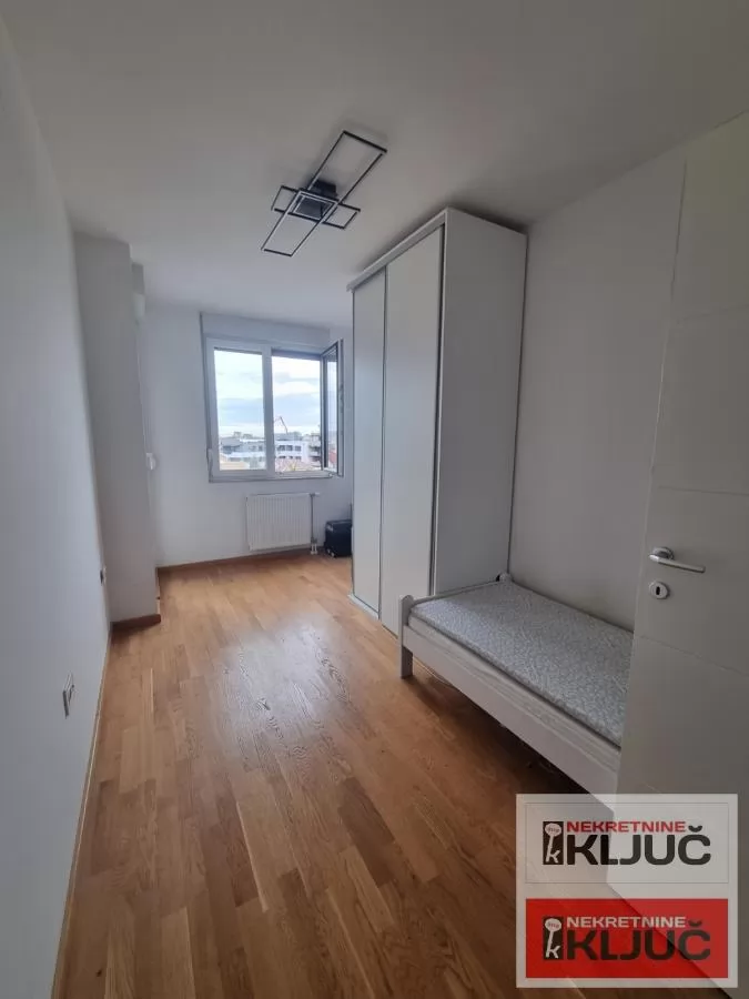 SOMBORSKI BULEVAR, 82m2, Trosoban, Novogradnja, Namešten 8