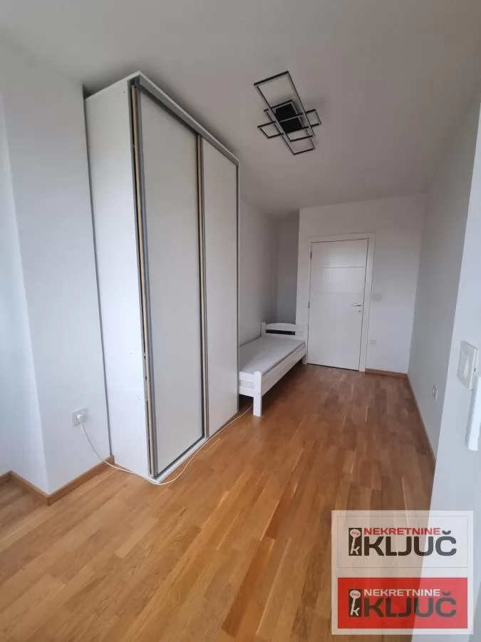 SOMBORSKI BULEVAR, 82m2, Trosoban, Novogradnja, Namešten 9