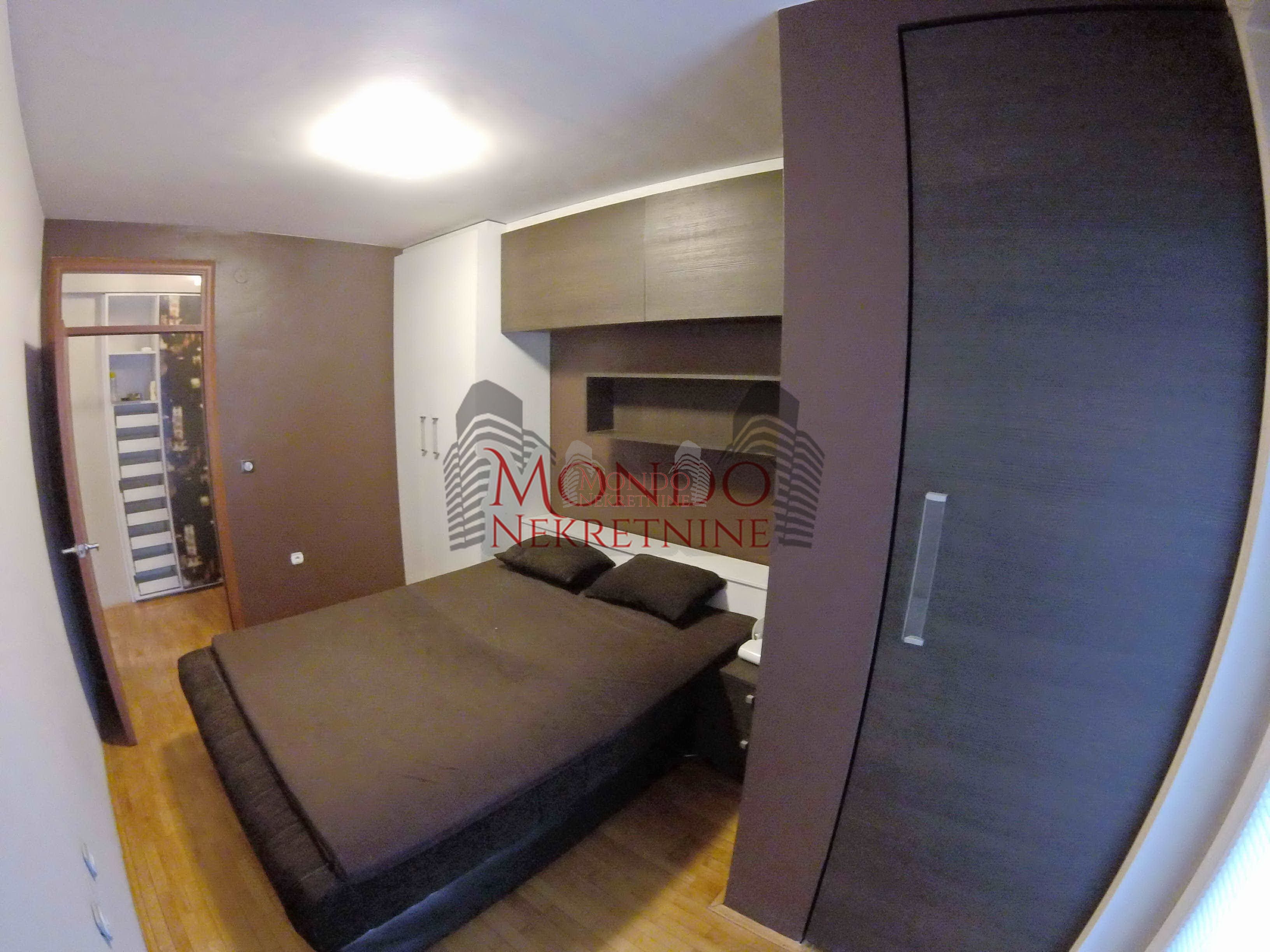 Jednoiposoban stan u novoj zgradi kod Caira 9