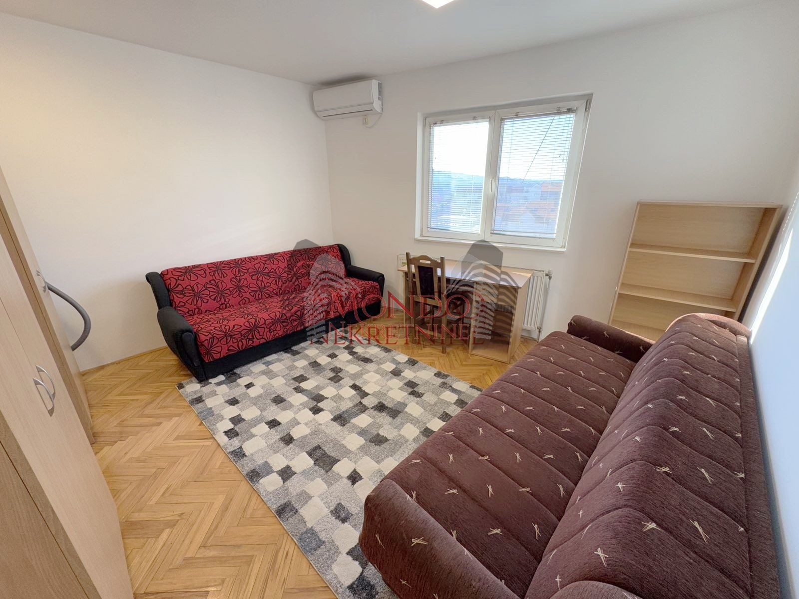 Jednosoban stan centru grada na Margeru preko puta Saborne crkve 4