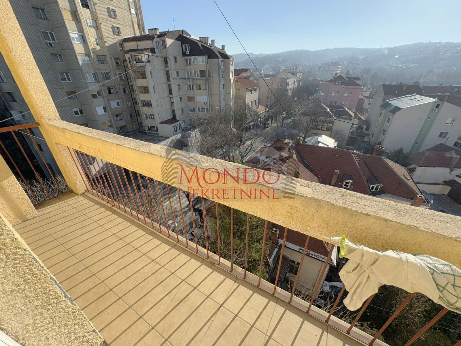 Jednosoban stan centru grada na Margeru preko puta Saborne crkve 9