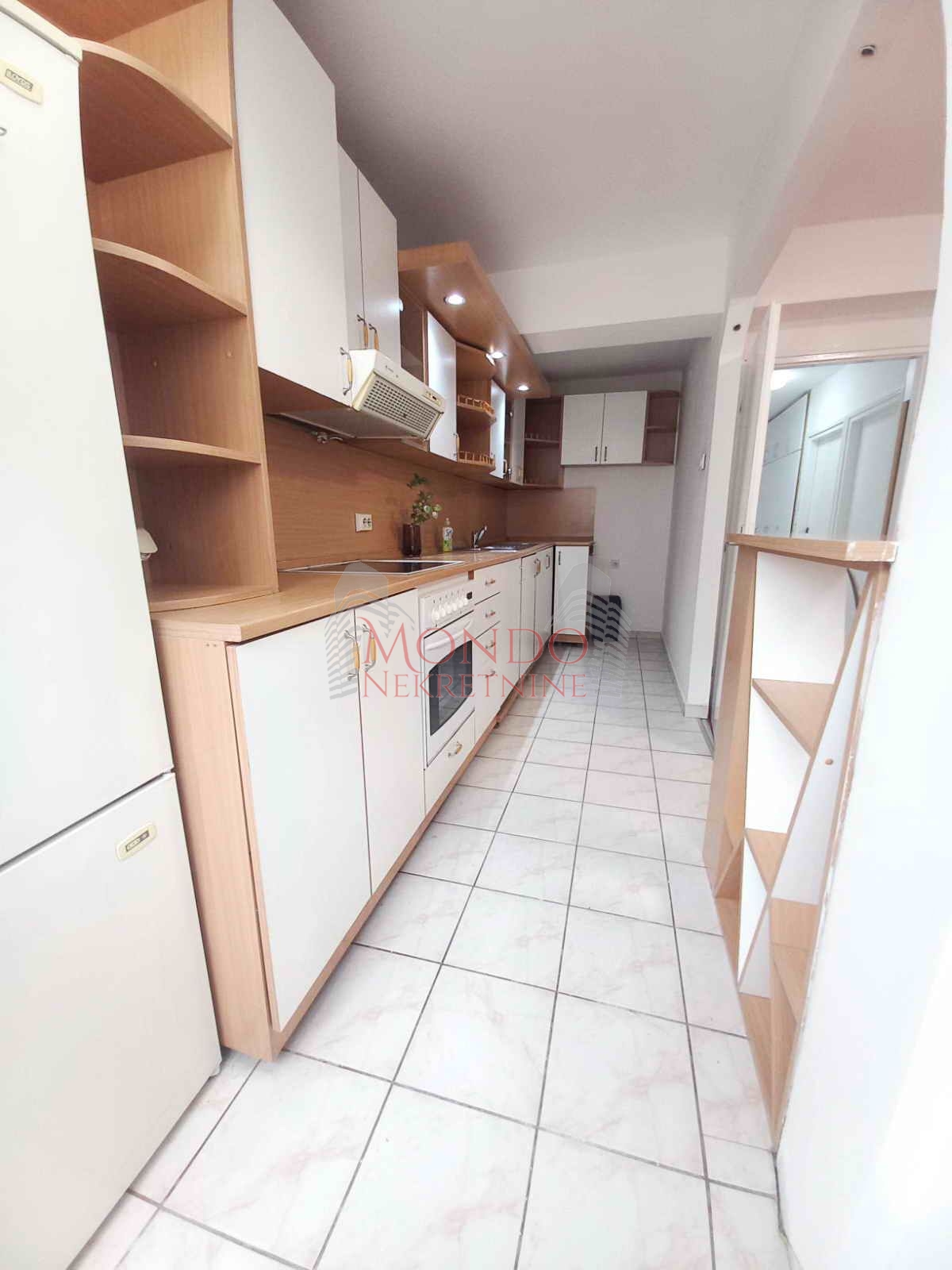 Dvoiposoban stan kod Gradske bolnice, cg, 2 sprat, Niš 3