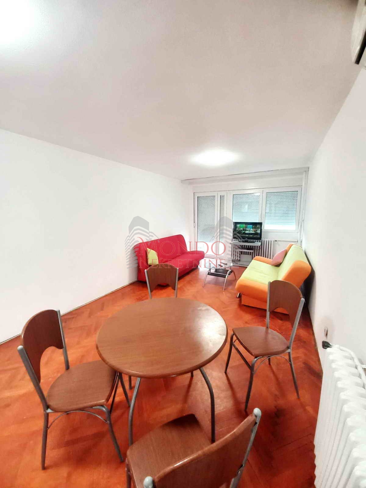 Dvoiposoban stan kod Gradske bolnice, cg, 2 sprat, Niš 1