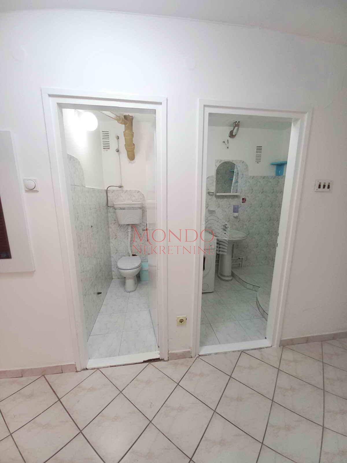 Dvoiposoban stan kod Gradske bolnice, cg, 2 sprat, Niš 12