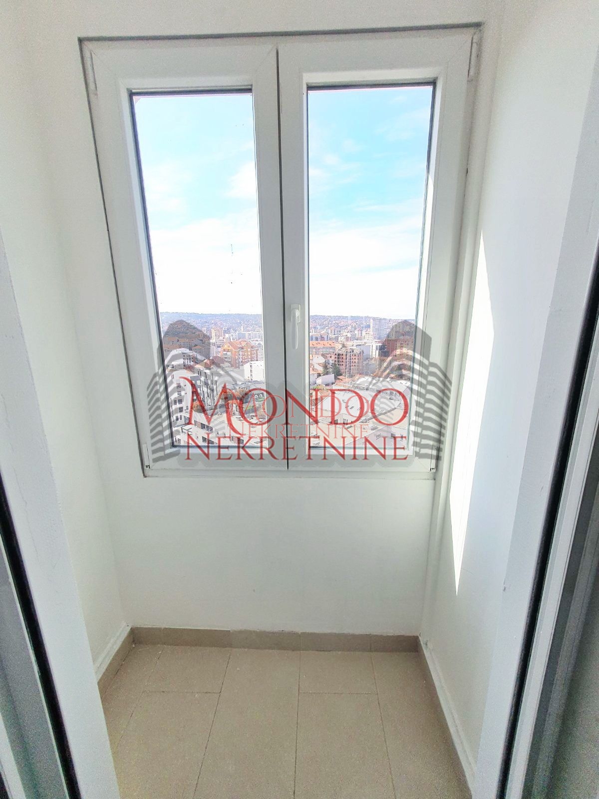 Dvosoban stan kod Doma zdravlja 10