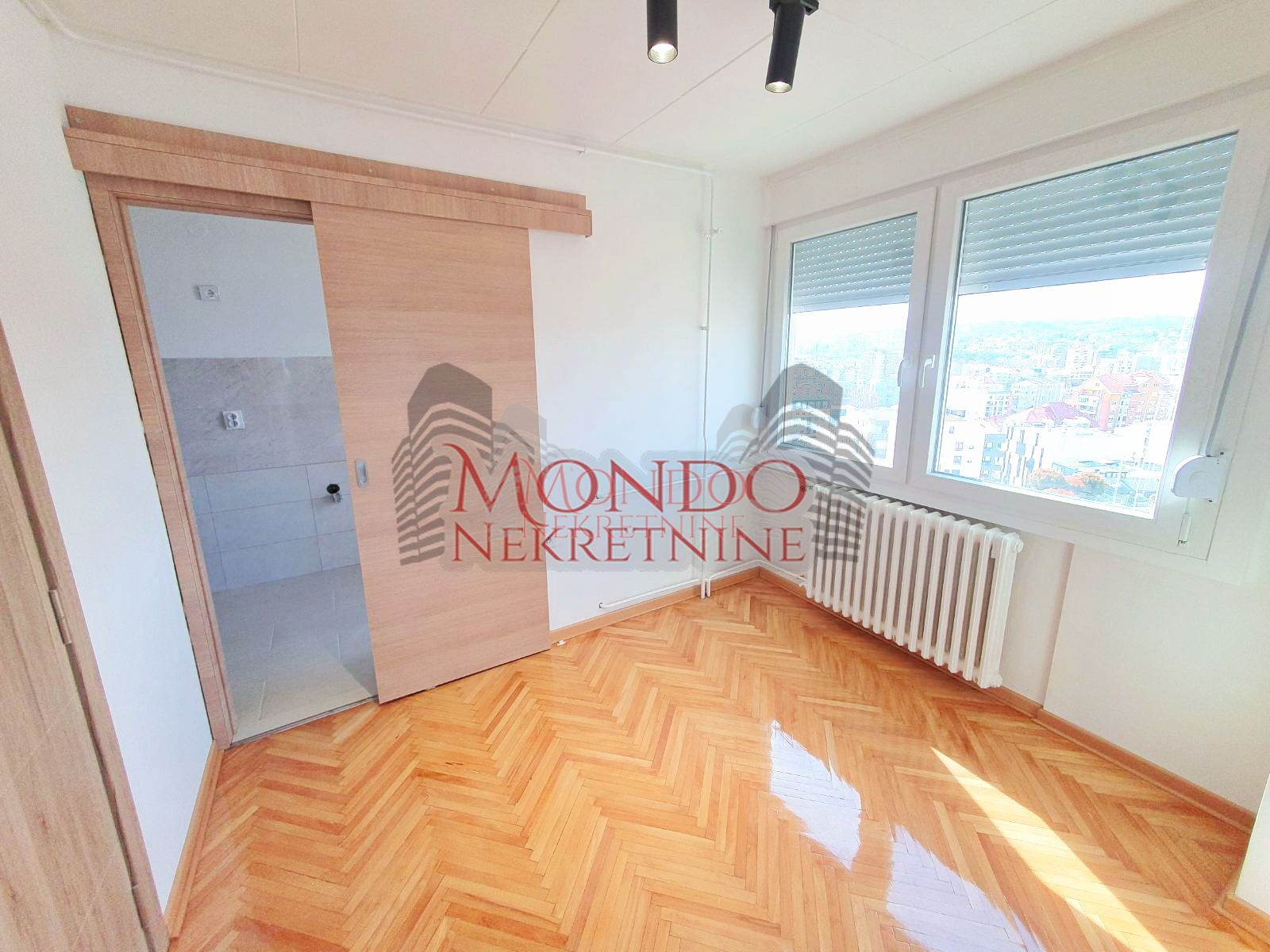 Dvosoban stan kod Doma zdravlja 6