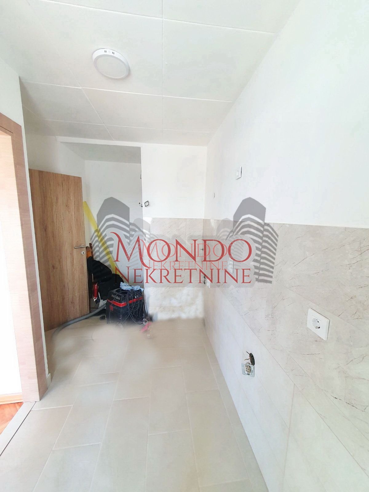 Dvosoban stan kod Doma zdravlja 8